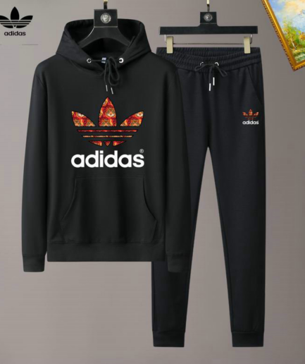 UN SWEAT-SHIRT À CAPUCHE AU STYLE 100% ADIDAS.
