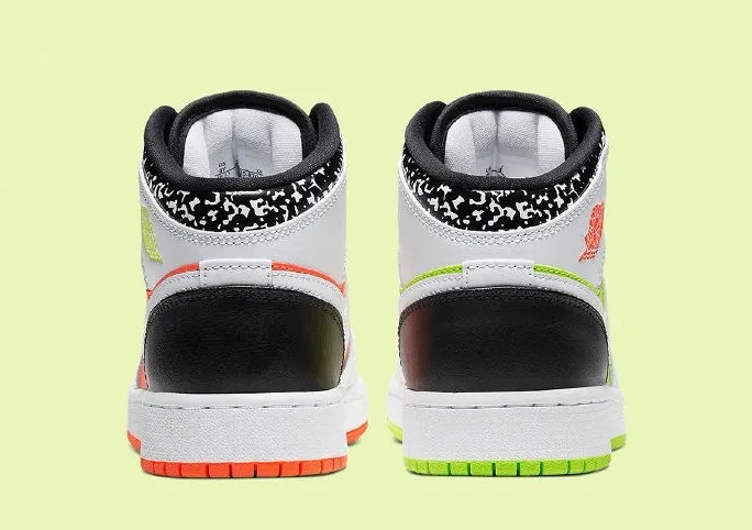 2020Air Jordan 1 Mid GS 'Notebook' – Image 4